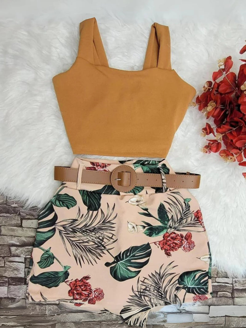 Conjuntinho Curve Fit ( Blusa Cropped + Short Saia e Cinto )